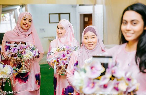 Pengacara Popular Dayah Bakar Pilih Keberkatan Hari Jumaat 