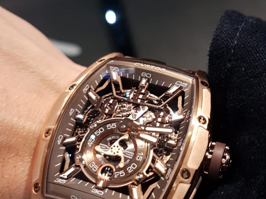 Inovasi CVSTOS Terkini Buat Lelaki Yang Gemarkan Jam Tangan Moden